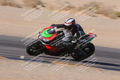 media/Dec-10-2023-SoCal Trackdays (Sun) [[0ce70f5433]]/Turn 9 Inside Set 2 (1115am)/